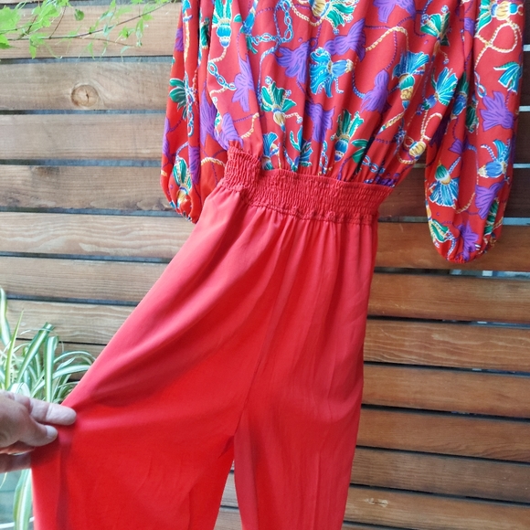 Red Hot Super Flattering Susan Tudor Vintage Jumpsuit Compliment City - Picture 12 of 16